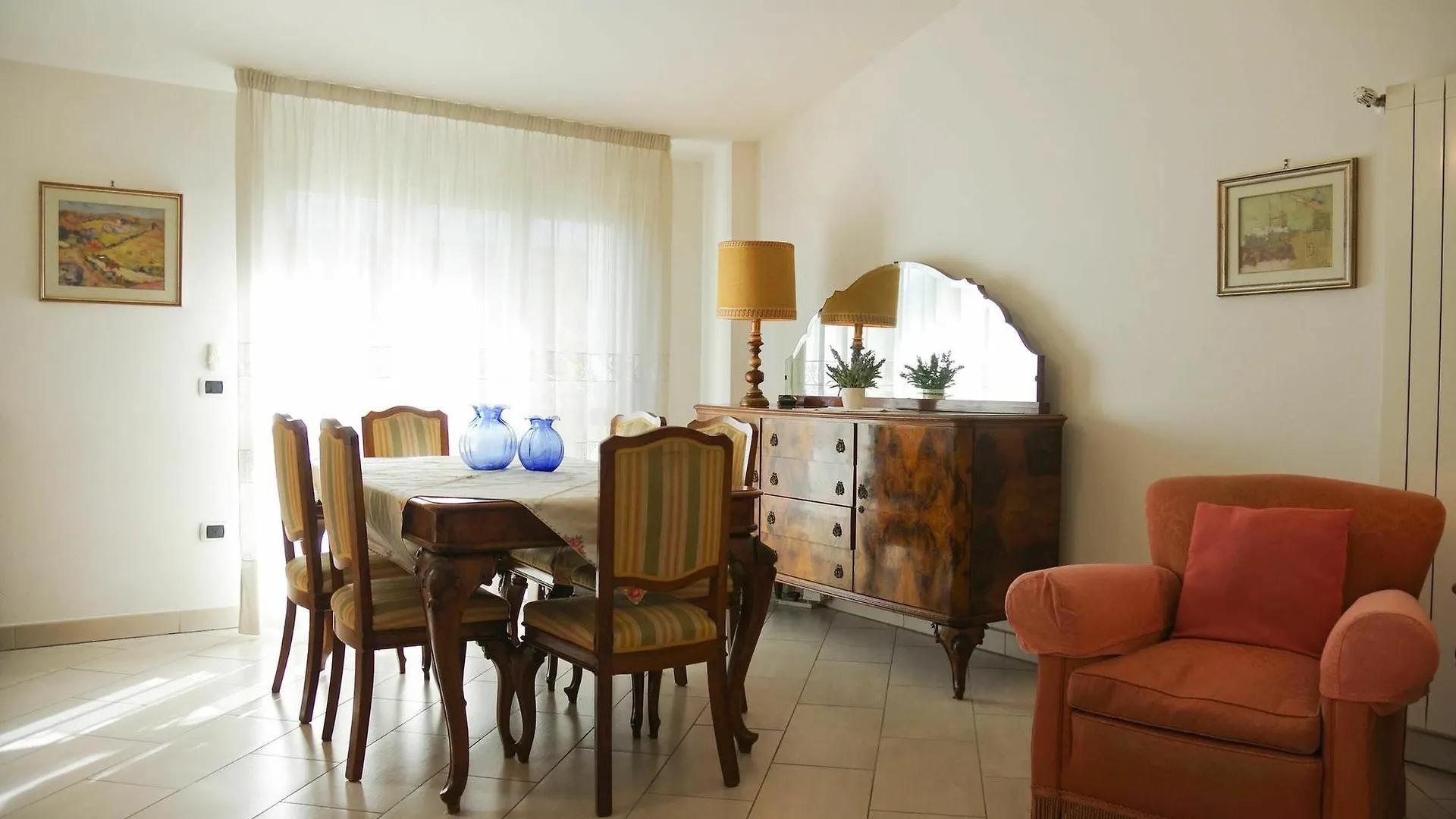 Apartment With 2 Bedrooms In Viareggio, With Balcony And Wifi - 300 M  Viareggio