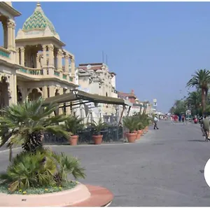Historical By Seaside Viareggio